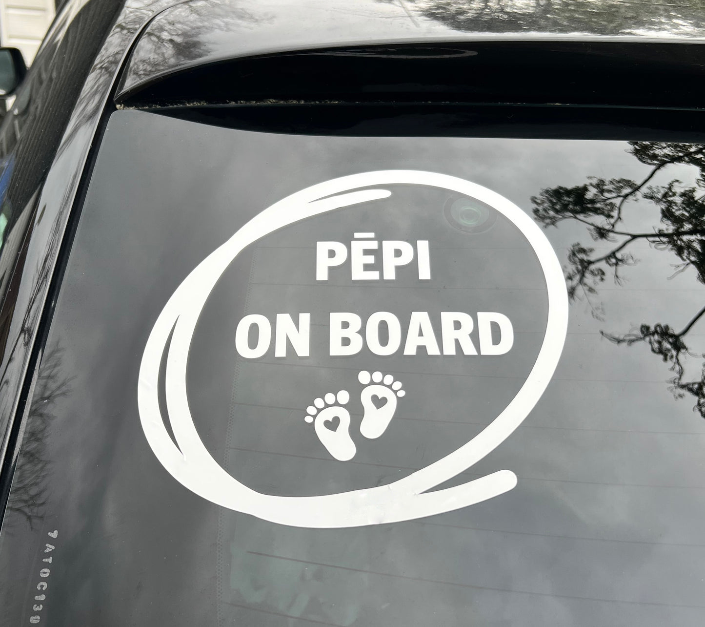 Pēpi on board car decal